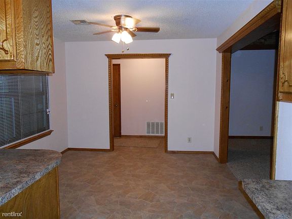 tacker rd. house- 802 warehouse 074