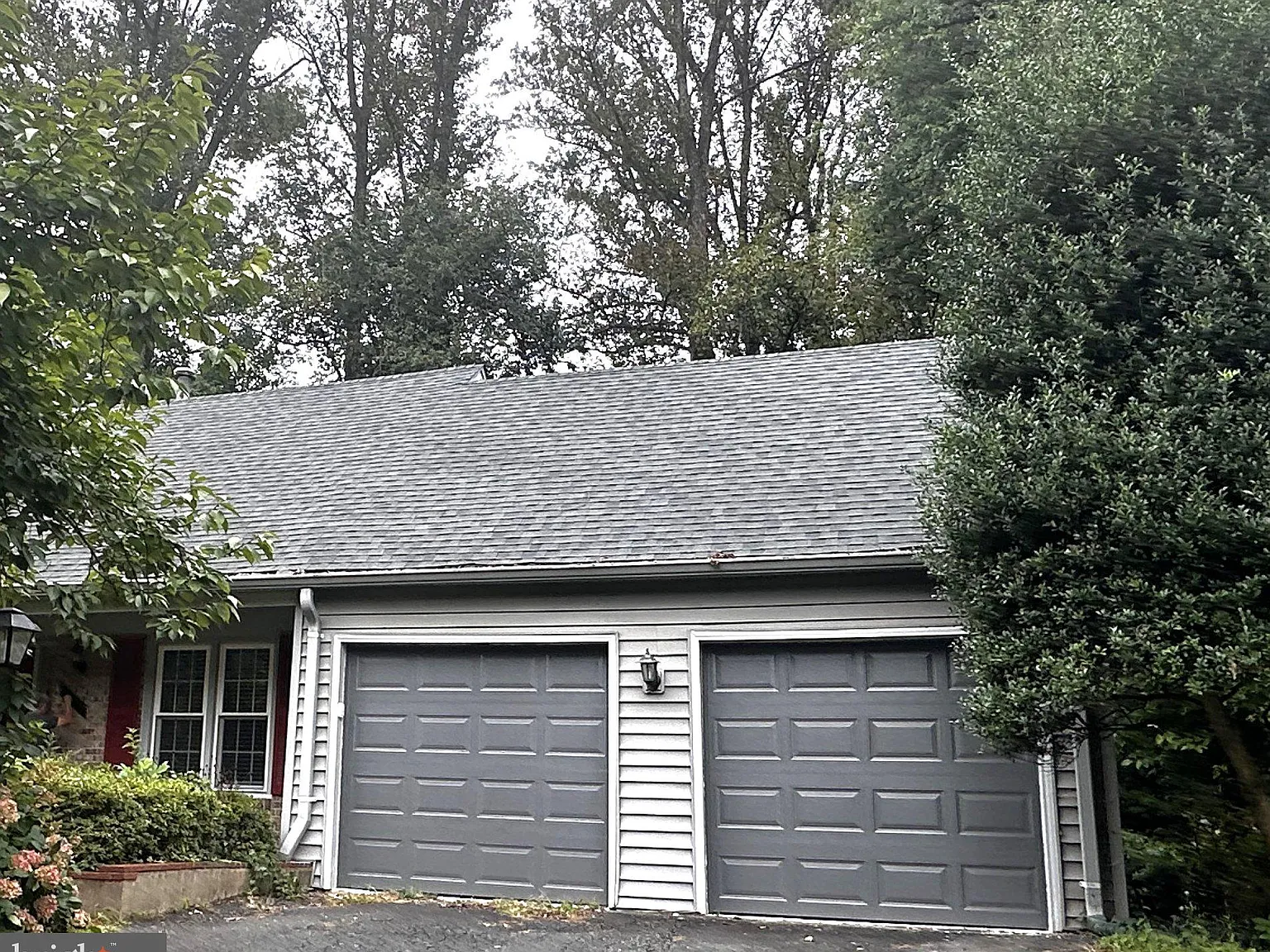 4 bed, 2.5 bath, 3456 sqft, $5,000 — Photo 2