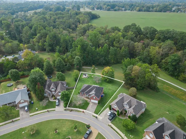 316 Landons Cir, White House, TN 37188