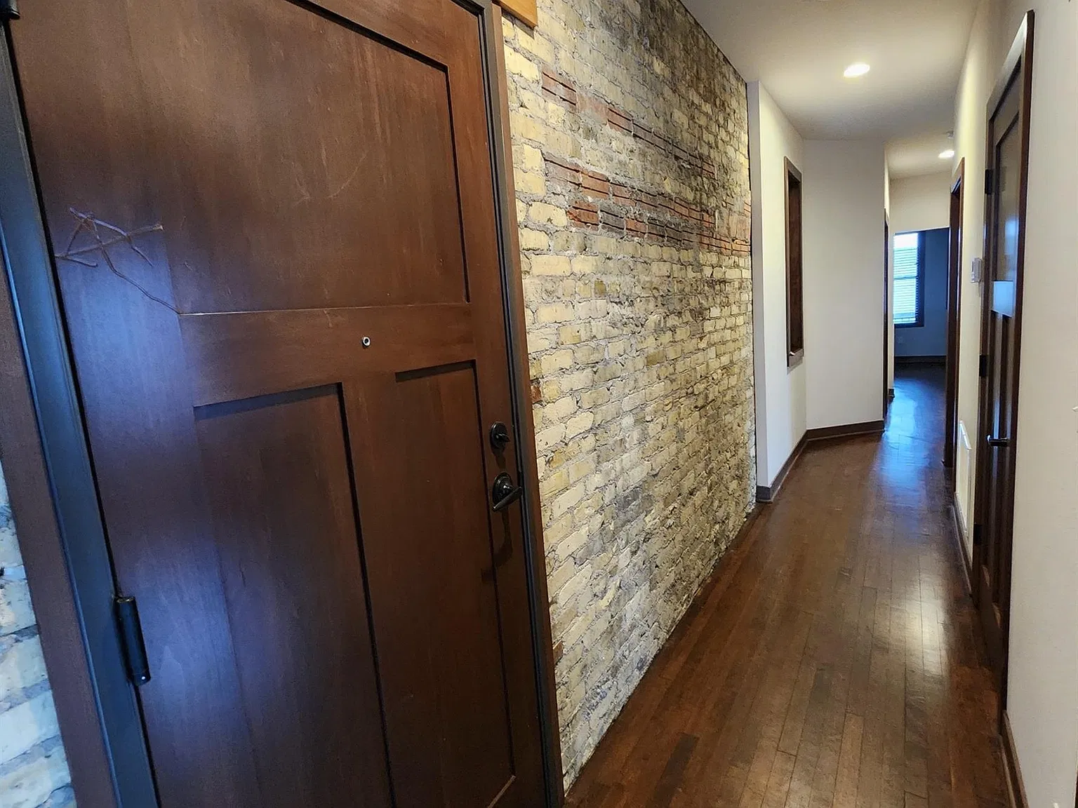 2314 W Wells St. — Photo 4