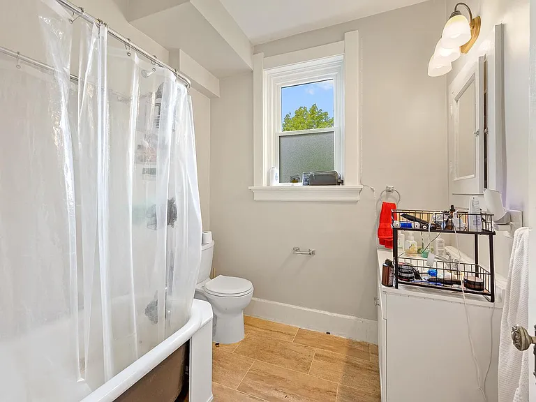 3306 Fairfield Ave #1 — Photo 3