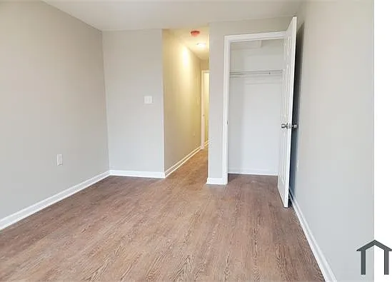 2504 Francis St — Photo 12