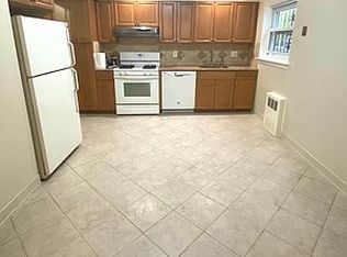 93 Seeley St #1A, Brooklyn, NY