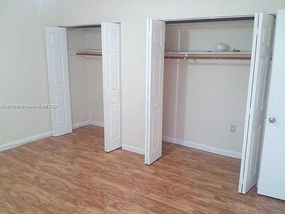 4th image of 1975 NE 135th St APT 2G