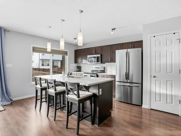 2026 Price Lndg SW, Edmonton, AB T6W 3P8