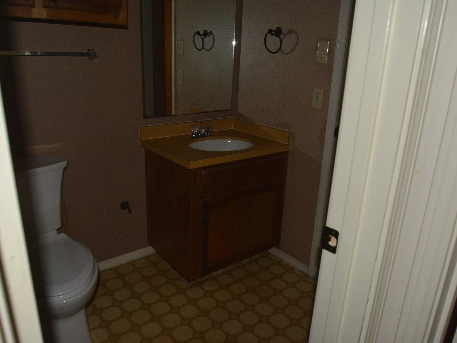 2 bed, 900 sqft, $1,100 — Photo 4