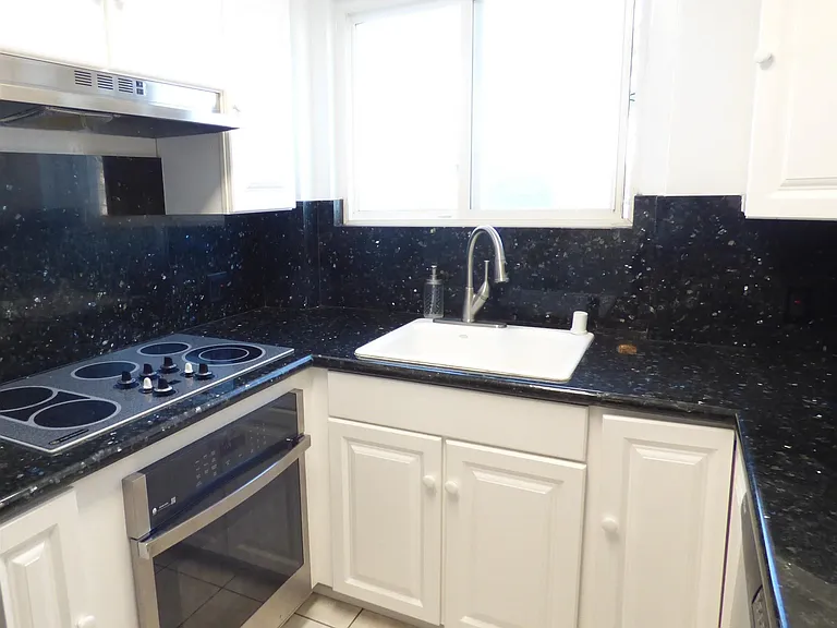 8040 Girard Ave #5 — Photo 5