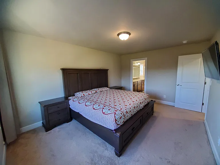 Primary Bedroom w/ King size Bed