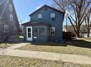 209 N Beaumont Rd, Prairie Du Chien, WI 53821