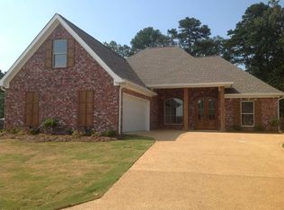 203 Crestwood Cv, Brandon, MS 39042