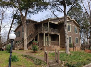 2084 Woodlawn Dr SW, Huntsville, AL 35802