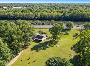 815 Michigan Ave W, Springfield, MI 49037