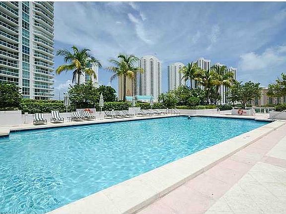 3rd image of 16500 Collins Ave APT 1555
