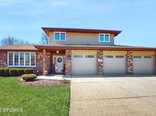13820 Logan Dr, Orland Park, IL