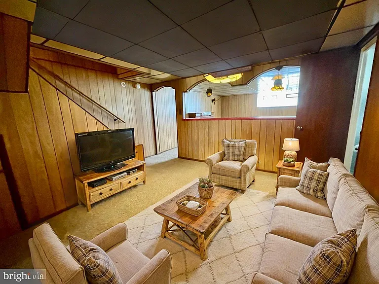 1405 Napfle Ave — Photo 17