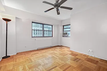 Sold by Avenue Sotheby's International Realty