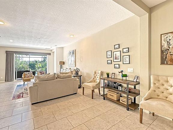 4th image of 12137 Forest Park Cir