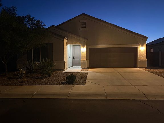 2nd image of 2544 N Comiskey Dr