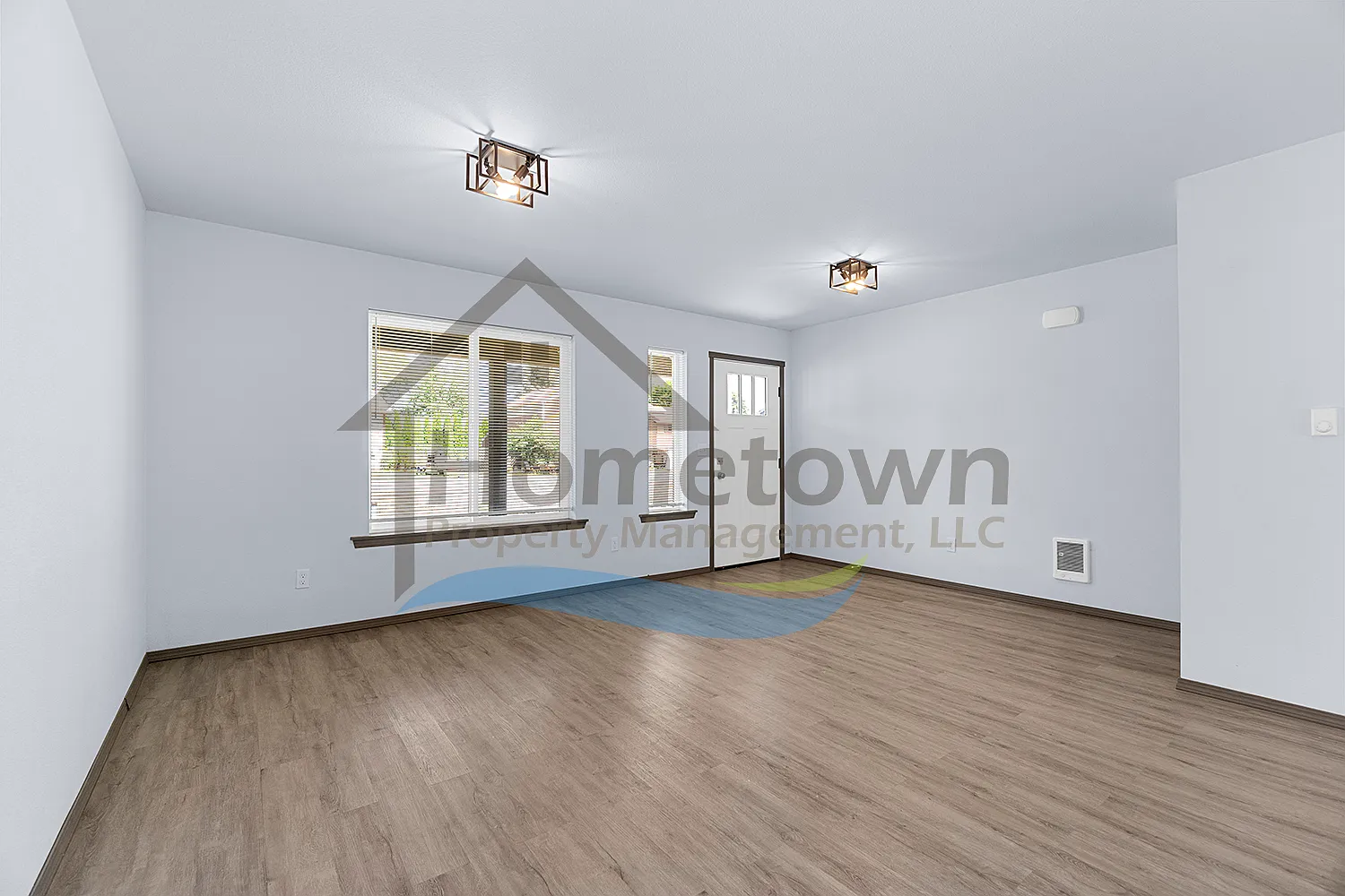 3 bed, 1.5 bath, 1369 sqft, $1,900 — Photo 4