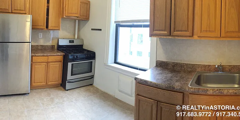 Rented by Alexiou Realty | media 23