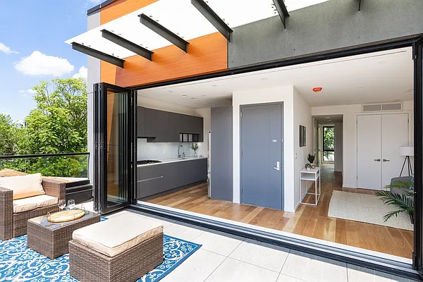 Sold by Compass | media 10