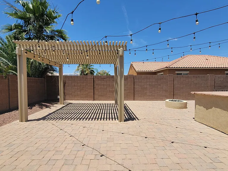 18617 W Williams St — Photo 36