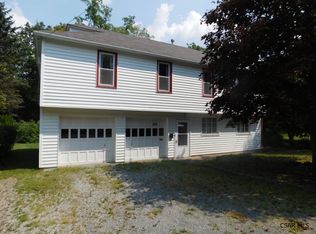 200 Woodmont Rd, Johnstown, PA 15905
