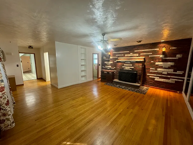 330 Stuyvesant Ave #1 — Photo 11