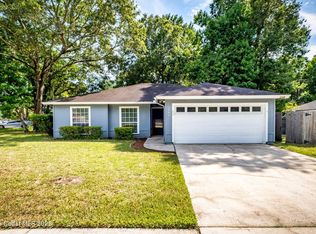 1106 Windy Willows Dr, Jacksonville, FL 32225