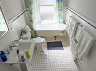 56 Rackleff St APT 1, Portland, ME 04103