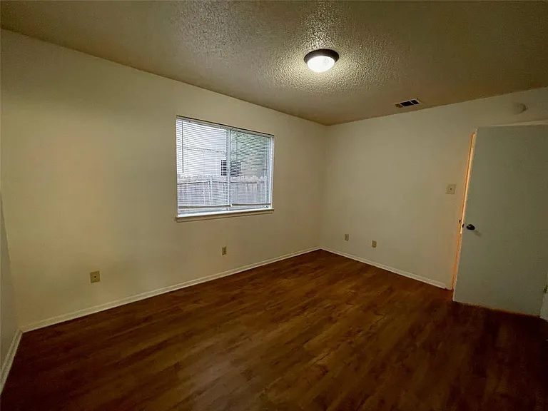 8005 W Gate Blvd #B — Photo 15