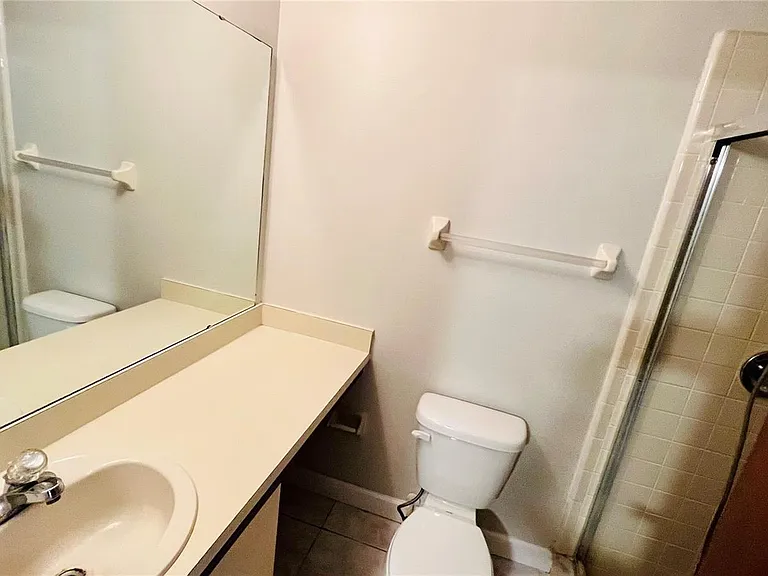 2531 King Oak Cir — Photo 11