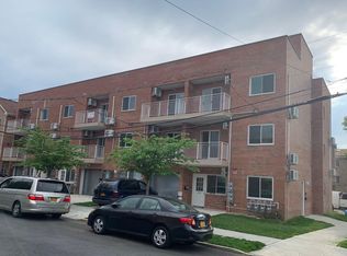 4208 164th St FL 1ST, Flushing, NY 11358