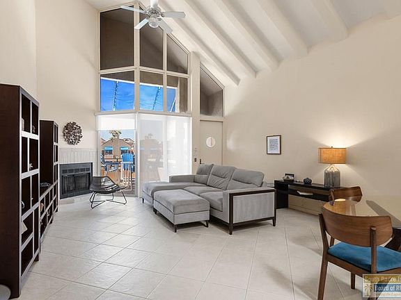 5th image of 425 Padre Blvd #16