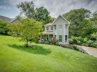 1112 Chippendale Rd, Kingsport, TN 37660