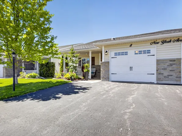 8 New York Ave, Wasaga Beach, ON L9Z 3A8