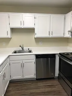 Regency Square Apartments — Photo 41