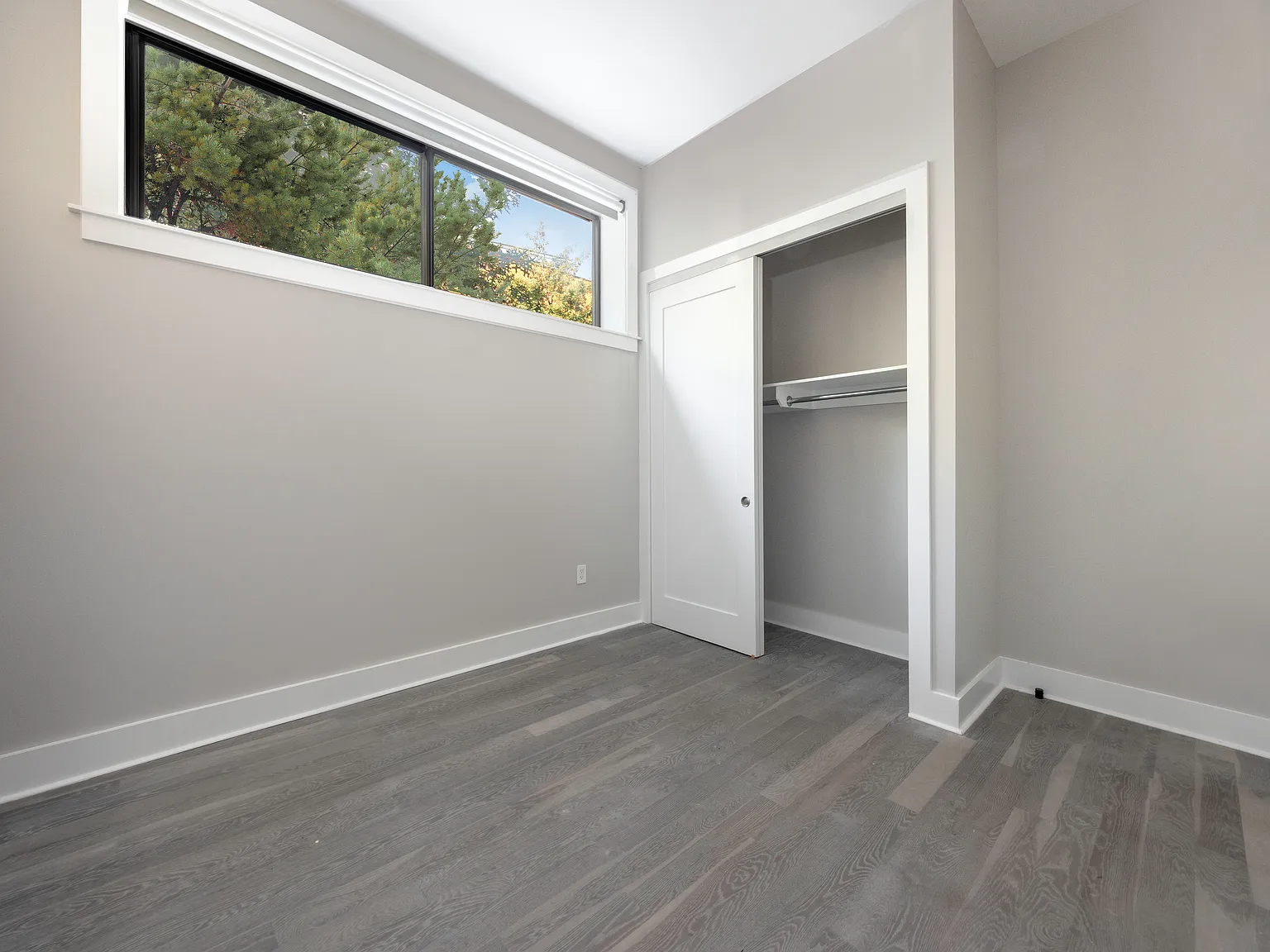 32 5th Avenue — Photo 3