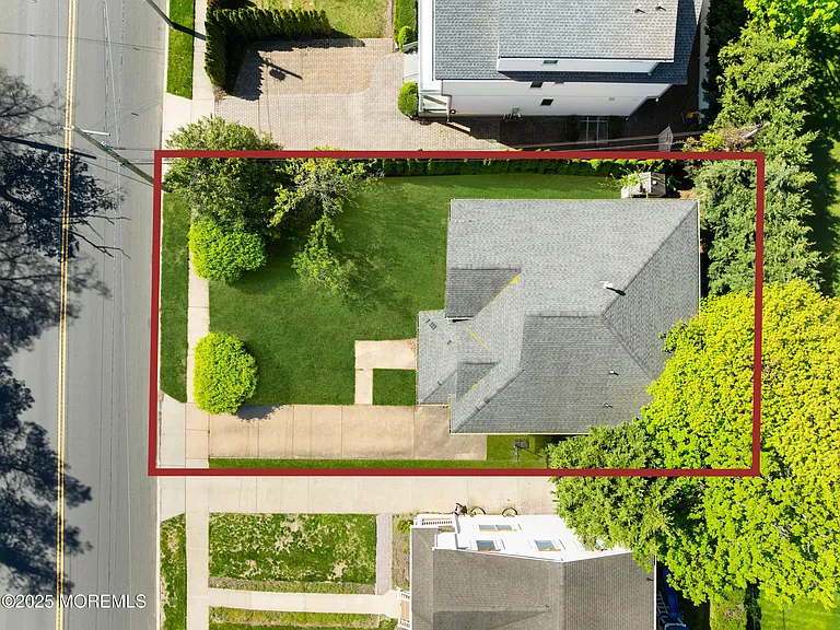 230 Norwood Ave — Photo 42