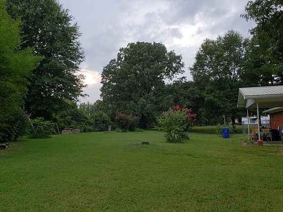 Well cared for yard