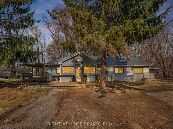 260 Beach Rd, Innisfil, ON L0L 1R0