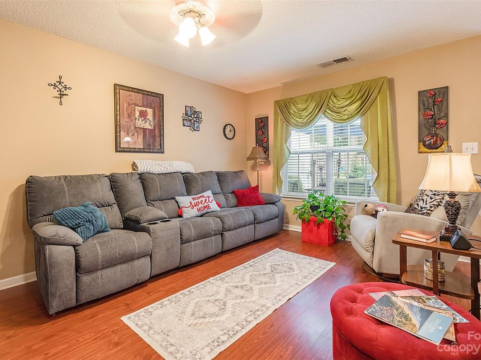 261 Pineville Forest Dr, Pineville, NC 28134 MLS 4076994 Zillow