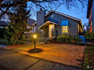 1116 10th St, Anacortes, WA 98221