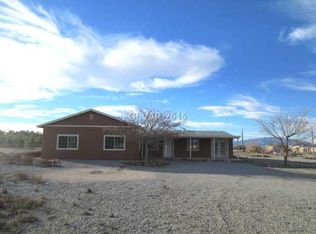 921 W McMurray Dr, Pahrump, NV 89060