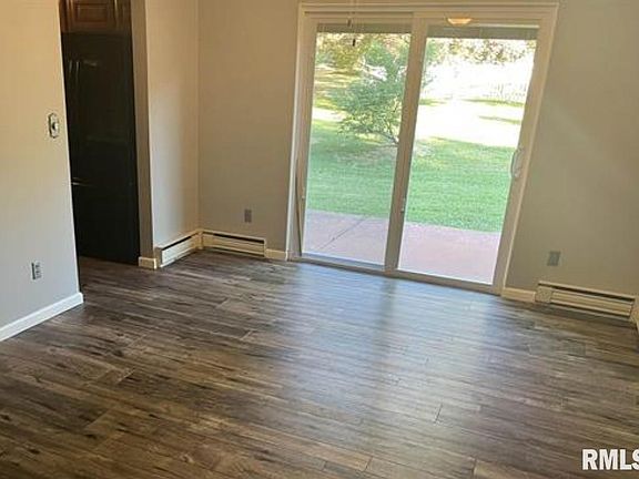 5th image of 430 N 11th St APT 1