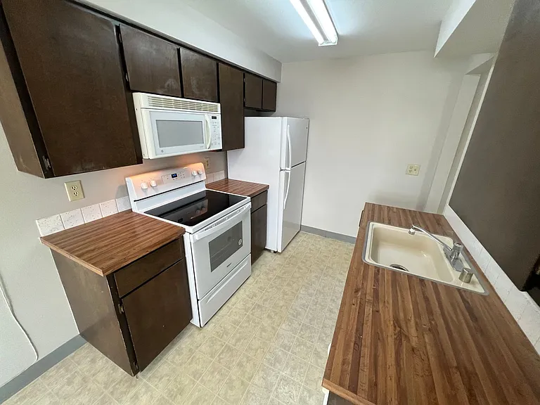 Welcome to Briarwood Apartments! — Photo 15