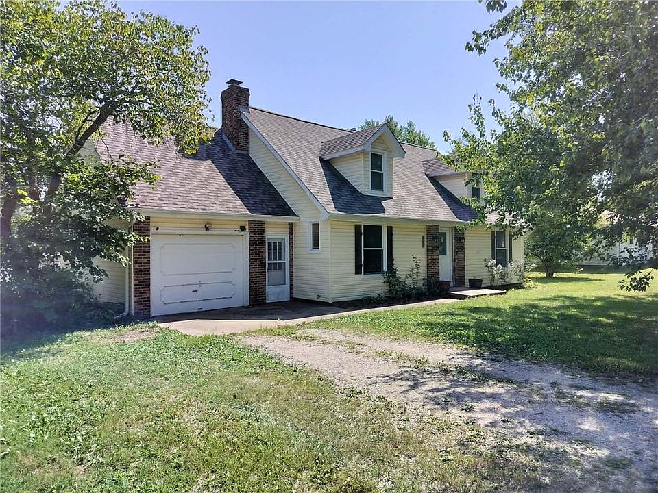1st image of 105 Spruce St