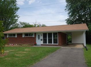 4605 Roundhill Rd, Alexandria, VA 22310