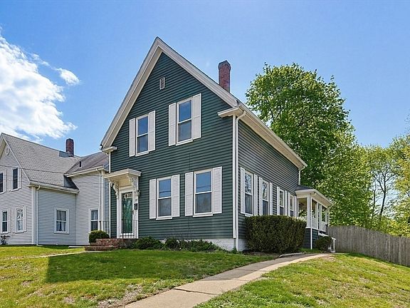 4th image of 107 E Water St