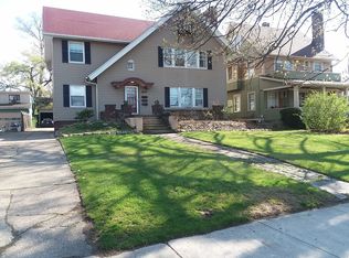 16719 Clifton Blvd, Lakewood, OH 44107